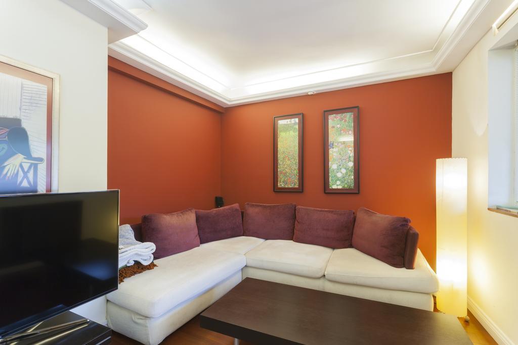 Pyr Select Jardines De Debod Apartment Madrid Room photo